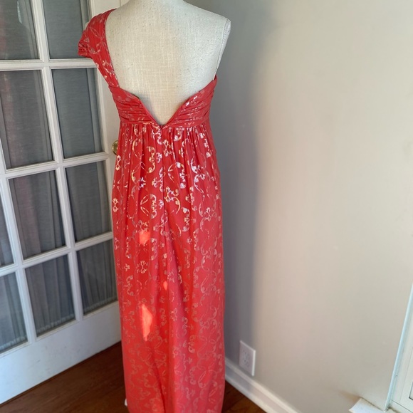 Nicole Miller Coral Pink Metallic Silk Brocade One Shoulder Gown - Picture 5 of 8